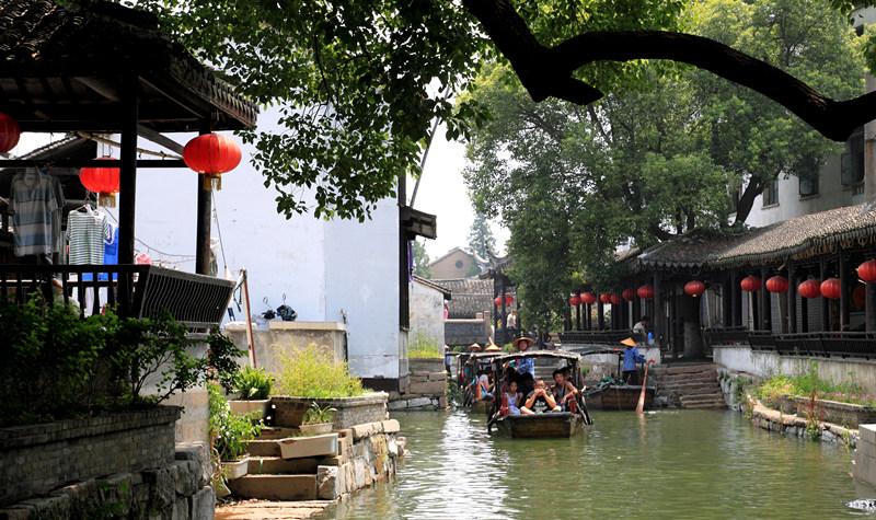 感叹号开孔再被确认，为什么苹果手机每次改动都牵动着众人的心？